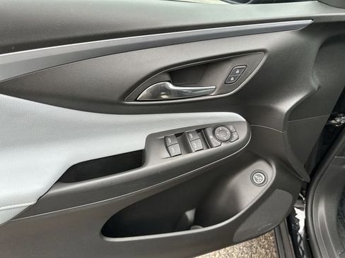 Used 2024 Buick Envista Preferred w/ Convenience I Package image 18