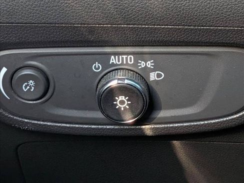 Used 2024 Buick Encore GX Sport Touring FWD image 14