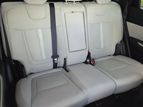 Used 2025 Hyundai Tucson SEL FWD image 17