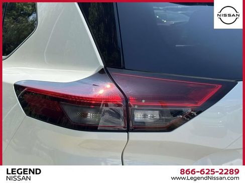 Certified 2023 Nissan Rogue SV w/ SV Premium B Package AWD/4WD image 11