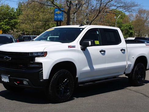 Used 2021 Chevrolet Silverado 1500 LT Trail Boss w/ Convenience Package II AWD/4WD image 3