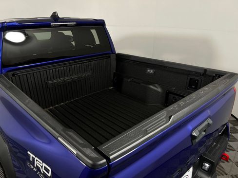 Used 2025 Toyota Tacoma TRD Off-Road AWD/4WD image 25