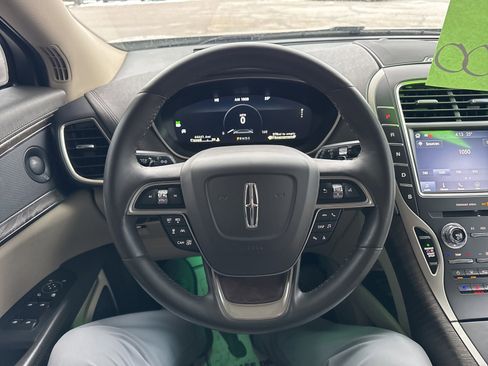 Used 2020 Lincoln Nautilus Reserve w/ Equipment Group 201A image 28