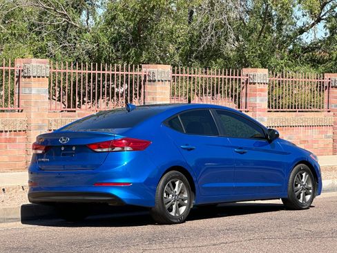 Used 2018 Hyundai Elantra SEL image 10