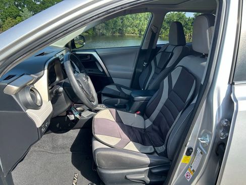 Used 2013 Toyota RAV4 XLE FWD image 14