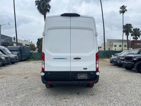 Used 2022 Ford E-Transit 148 High Roof w/ Load Area Protection Package image 7