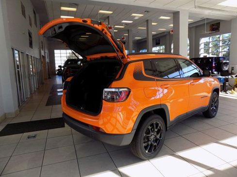 New 2026 Jeep Compass Latitude image 7