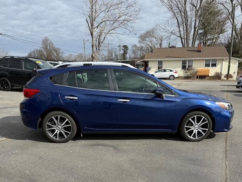 Used 2017 Subaru Impreza 2.0i Limited image 1