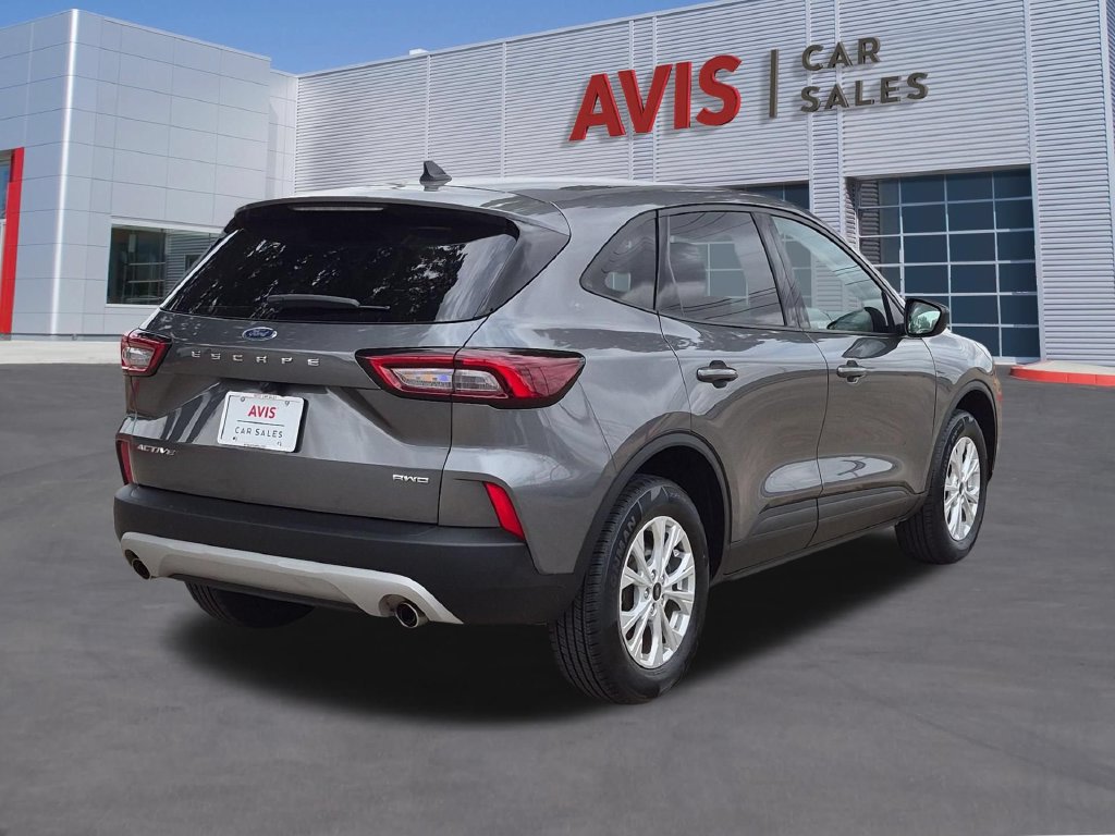 Used 2025 Ford Escape Active AWD/4WD image 6