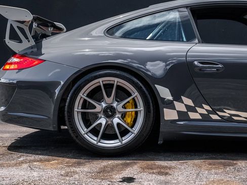Used 2011 Porsche 911 GT3 RWD image 33