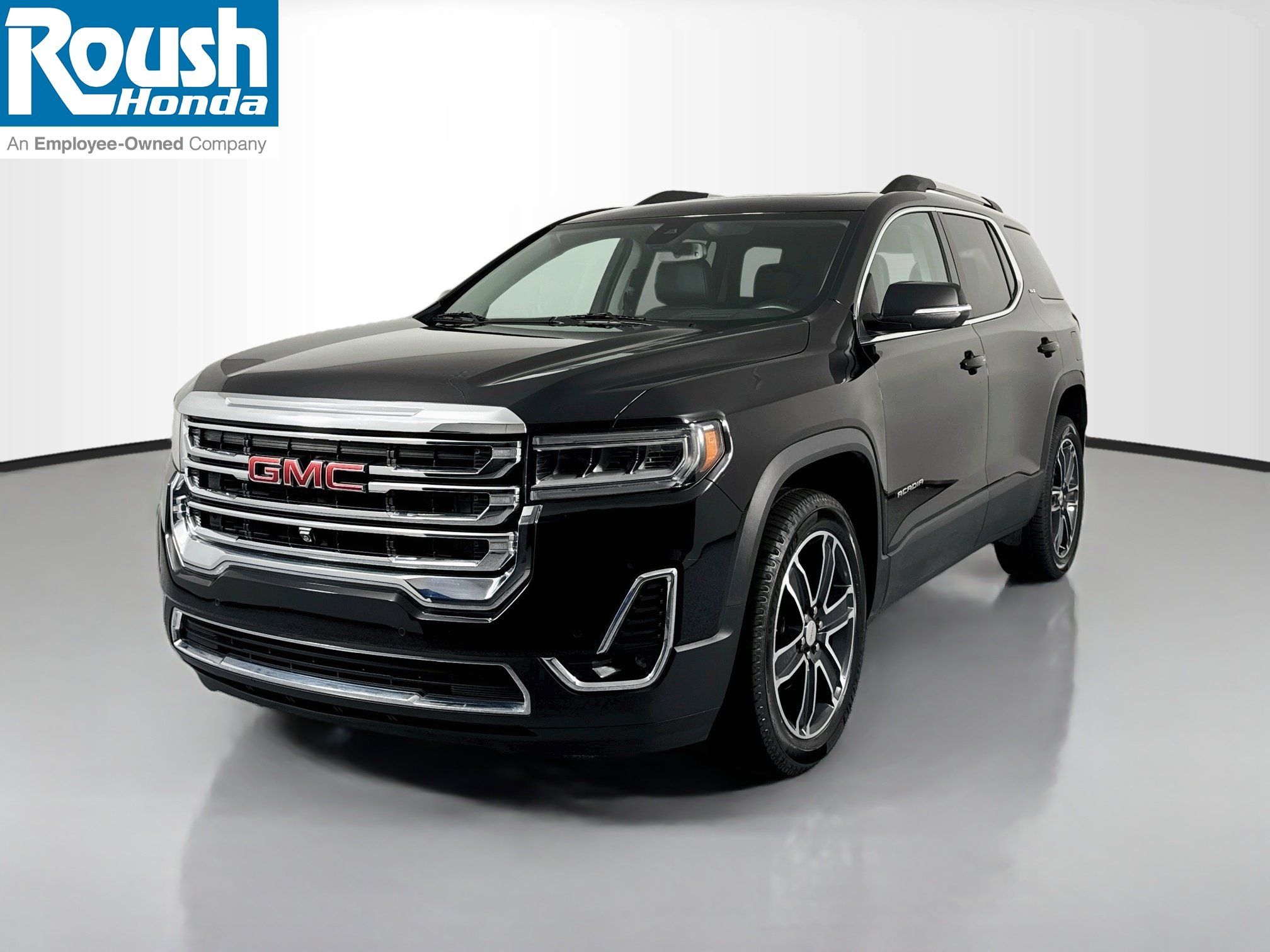 Used 2021 GMC Acadia SLT w/ Technology Package FWD image 1