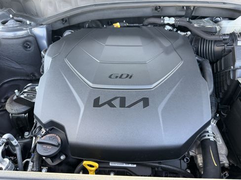 Certified 2024 Kia Telluride LX FWD image 28