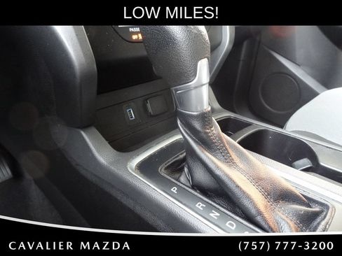 Used 2017 Ford Escape SE FWD image 30