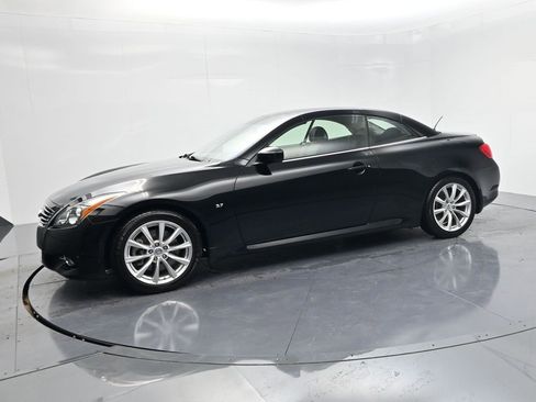 Used 2014 INFINITI Q60 Convertible w/ Premium Package image 4