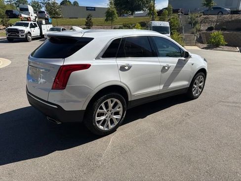 Used 2019 Cadillac XT5 Luxury w/ LPO, Radiant Package FWD image 6