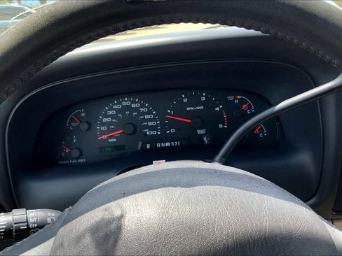 Used 2005 Ford Excursion Limited image 25