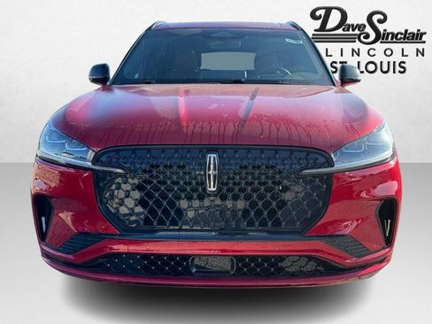 Used 2025 Lincoln Aviator Reserve w/ Equipment Group 201A AWD/4WD image 2
