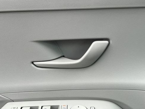 New 2026 Hyundai Kona SE image 21