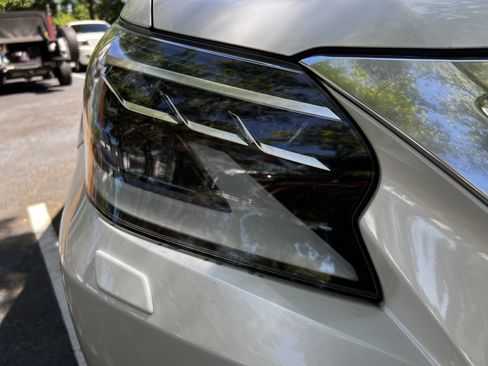 Used 2020 Lexus GX 460 Luxury w/ Accessory Package image 12