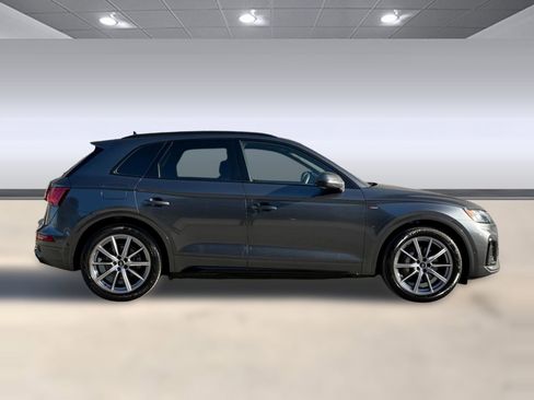 Certified 2023 Audi Q5 e Prestige w/ Prestige Package image 8