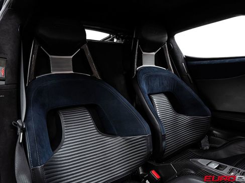 Used 2018 Ford GT RWD image 47