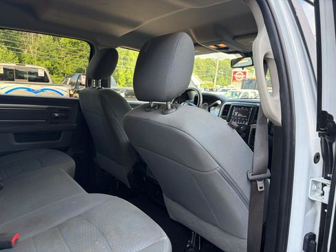 Used 2018 RAM 2500 SLT AWD/4WD image 45