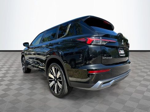Used 2025 Mitsubishi Outlander SE FWD image 8