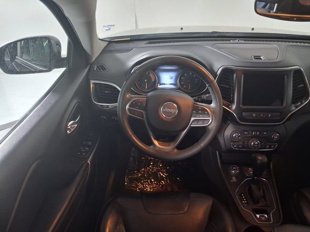Used 2022 Jeep Cherokee Latitude Lux w/ Mopar Interior Package AWD/4WD image 12