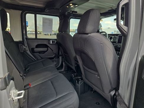 Used 2023 Jeep Wrangler Unlimited Sport AWD/4WD image 16
