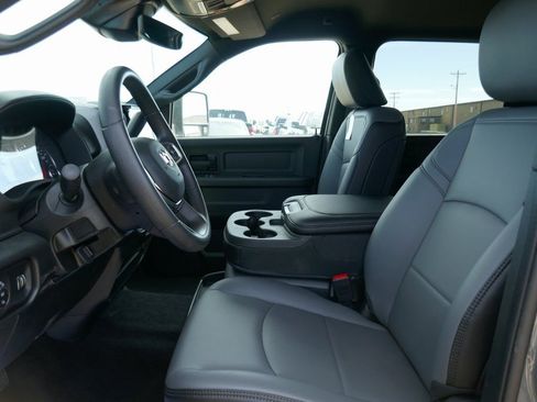 New 2026 RAM 2500 Tradesman AWD/4WD image 15
