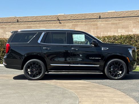 New 2026 GMC Yukon Elevation w/ Elevation Premium Package AWD/4WD image 3