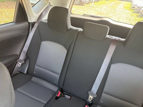 Used 2025 Kia Soul LX w/ LX Technology Package FWD image 38