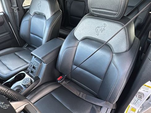 Certified 2025 Ford Bronco Badlands AWD/4WD image 23