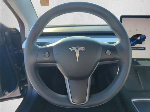Used 2022 Tesla Model 3 Long Range AWD/4WD image 14