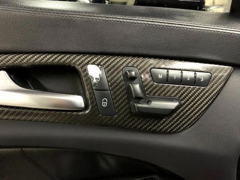 Used 2012 Mercedes-Benz CLS 63 AMG image 21