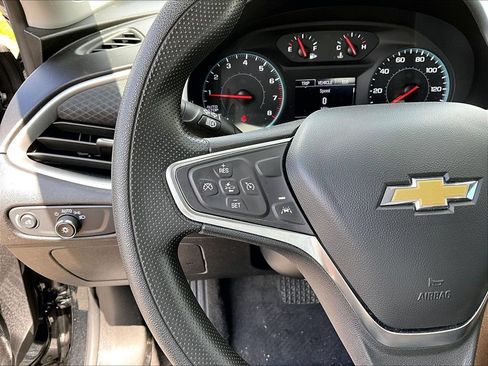 Used 2024 Chevrolet Malibu LT FWD image 14