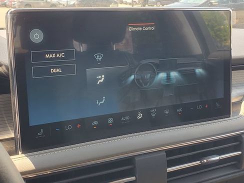Certified 2023 Lincoln Corsair Reserve FWD image 20