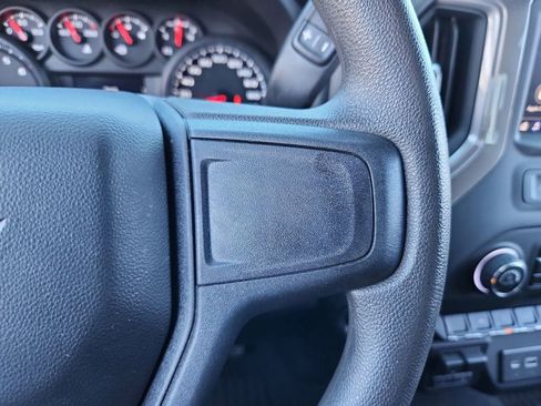 Used 2023 Chevrolet Silverado 1500 Custom image 25