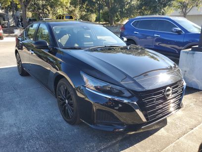 Used 2024 Nissan Altima 2.5 SV