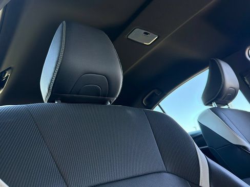 Used 2025 Toyota Camry SE FWD image 18
