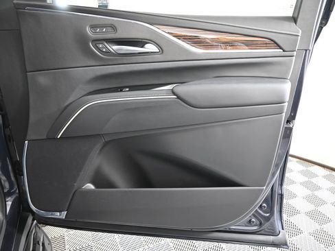 Used 2024 Cadillac Escalade ESV Luxury w/ LPO, Floor Liner Package AWD/4WD image 12