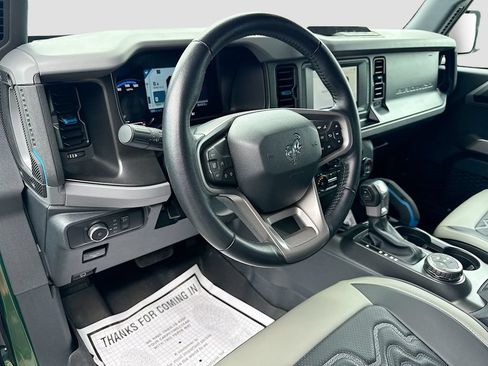 Used 2023 Ford Bronco Black Diamond AWD/4WD image 10