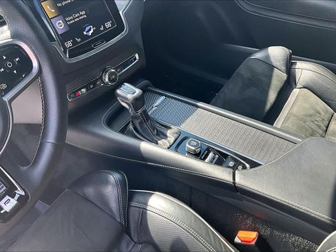 Used 2019 Volvo XC90 T6 R-Design w/ Advanced Package AWD/4WD image 17