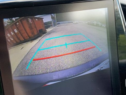Used 2022 Toyota Prius Prime XLE FWD image 23