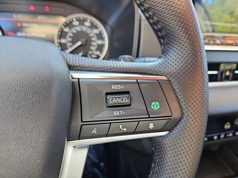 Used 2024 Mitsubishi Outlander SE image 29