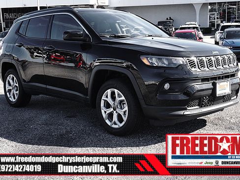 New 2026 Jeep Compass Latitude image 7