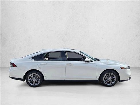 Used 2024 Honda Accord EX image 4