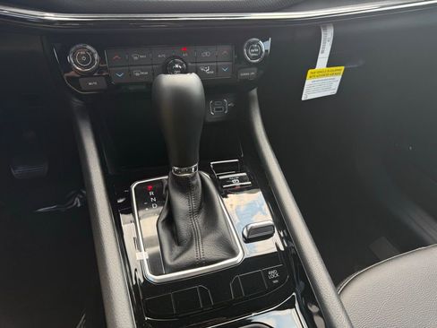 New 2025 Jeep Compass Limited w/ Sun & Sound Group image 24