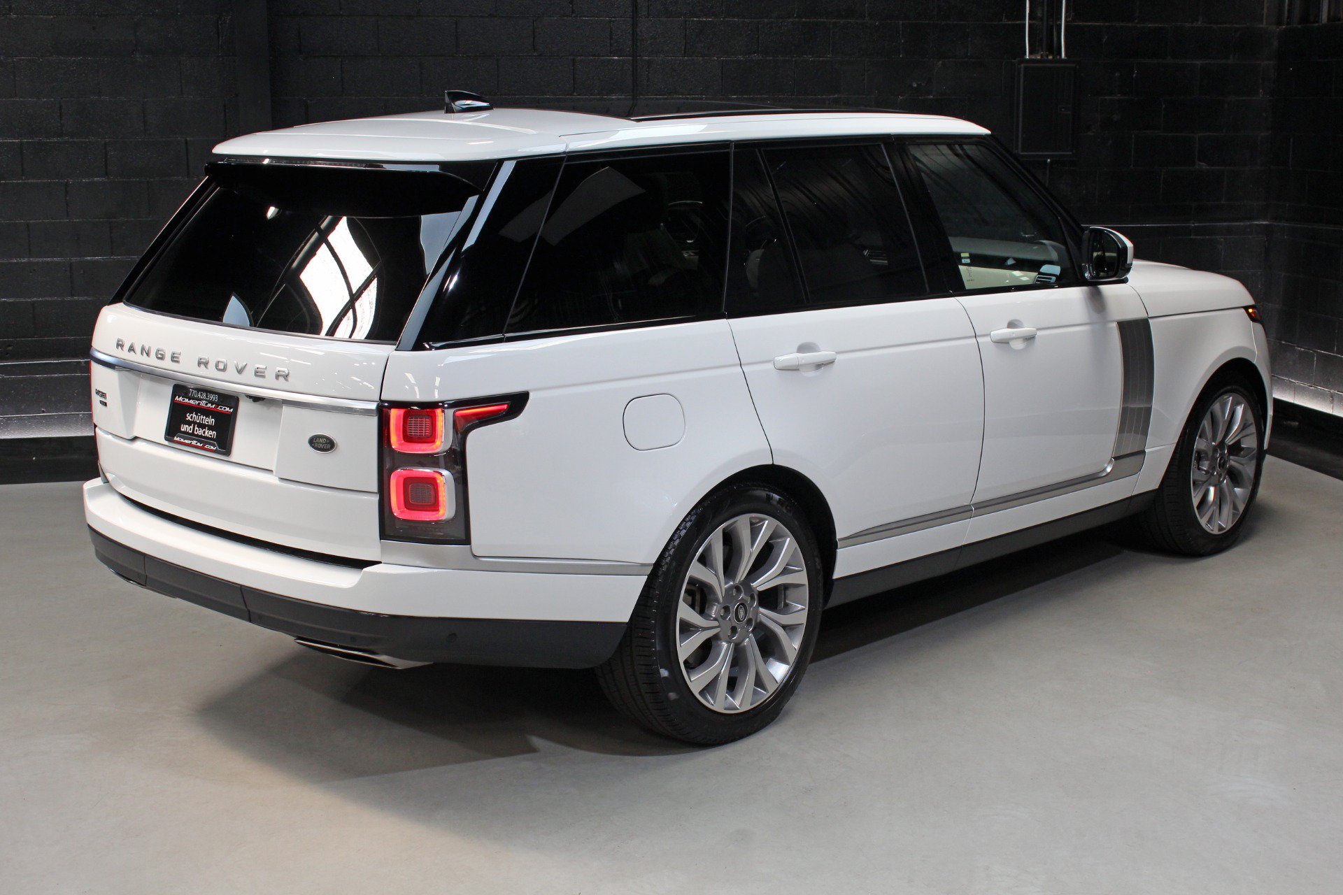 Used 2022 Land Rover Range Rover P525 Westminster Edition AWD/4WD image 16