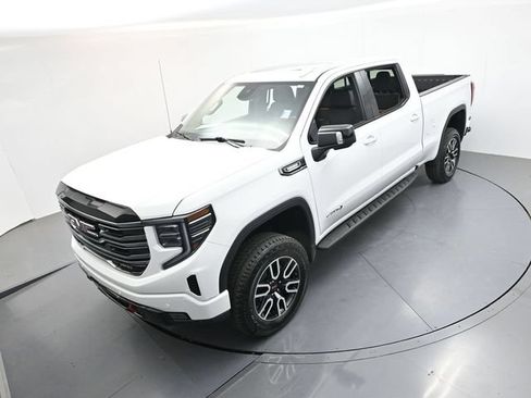 Used 2026 GMC Sierra 1500 AT4 w/ AT4 Premium Package AWD/4WD image 37